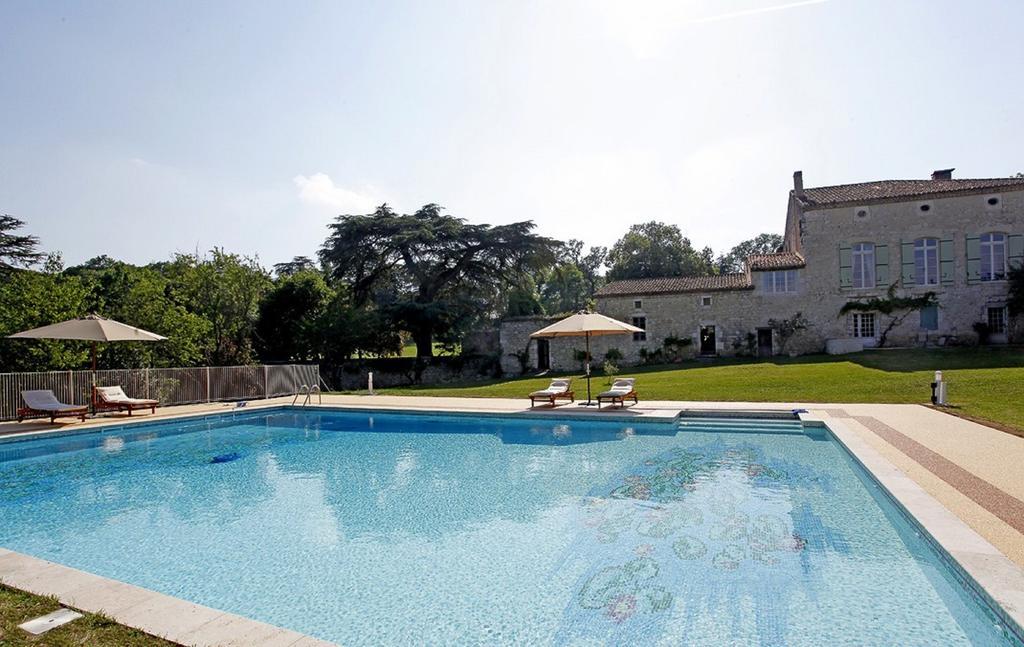 Domaine De Lamassas Bed and Breakfast Hautefage-la-Tour Exteriör bild