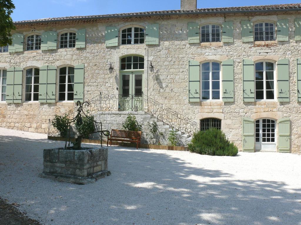 Domaine De Lamassas Bed and Breakfast Hautefage-la-Tour Exteriör bild